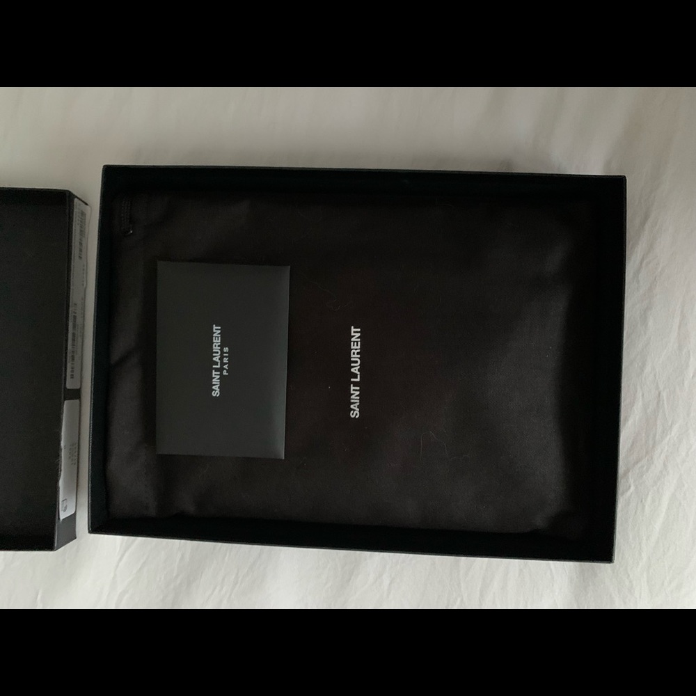 Saint Laurent Large Bill Pouch - Picture 11 of 11